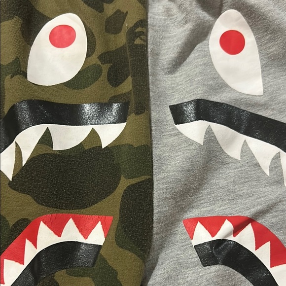 Bape The Bathing Ape Split Camo Shark Shorts. Small/Medium. - Picture 3 of 16